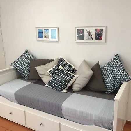Charmosous Flat * Αλμπουφέιρα