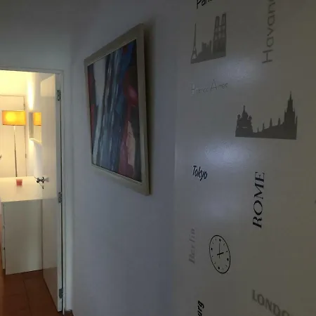 Charmosous Flat * Αλμπουφέιρα