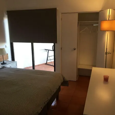 Charmosous Flat * Αλμπουφέιρα