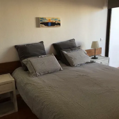 Charmosous Flat Αλμπουφέιρα